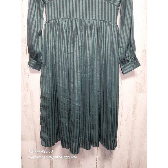Unique Vintage Green Striped Dress Medium 6-8 - Picture 2 of 6